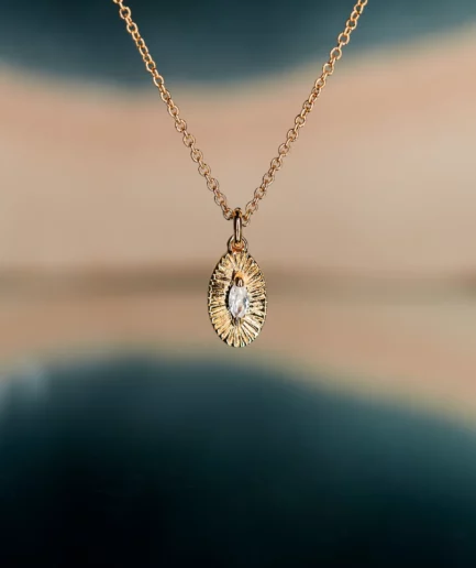 Pendentif ovale